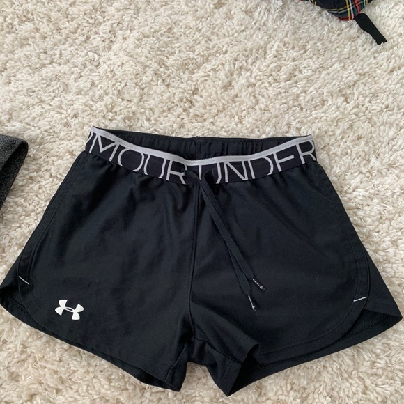 Under Armour Shorts - Picture 2 of 3